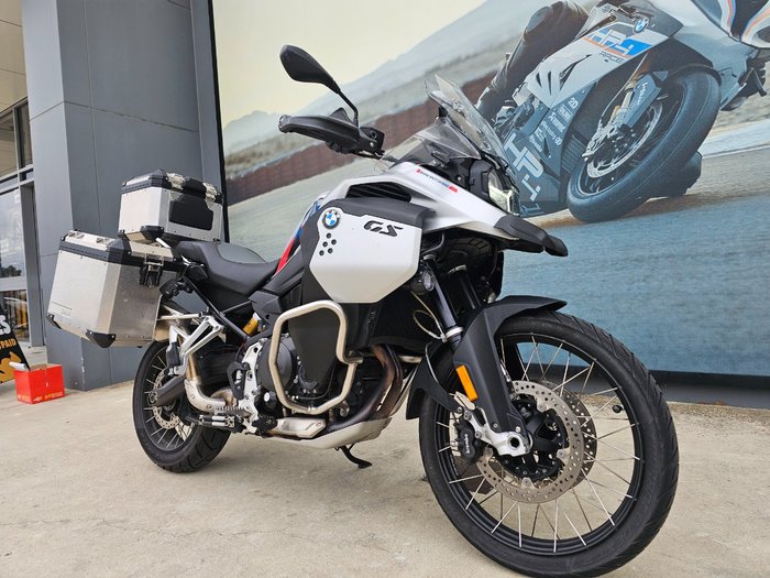 2024 BMW Motorrad F 900 GS ADVENTURE RIDE PRO White