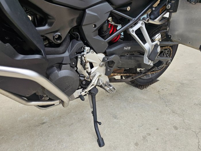 2024 BMW Motorrad F 900 GS ADVENTURE RIDE PRO White