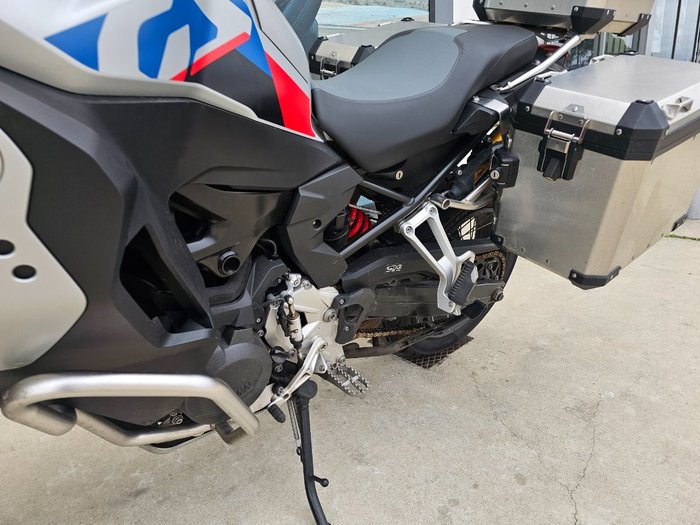 2024 BMW Motorrad F 900 GS ADVENTURE RIDE PRO White