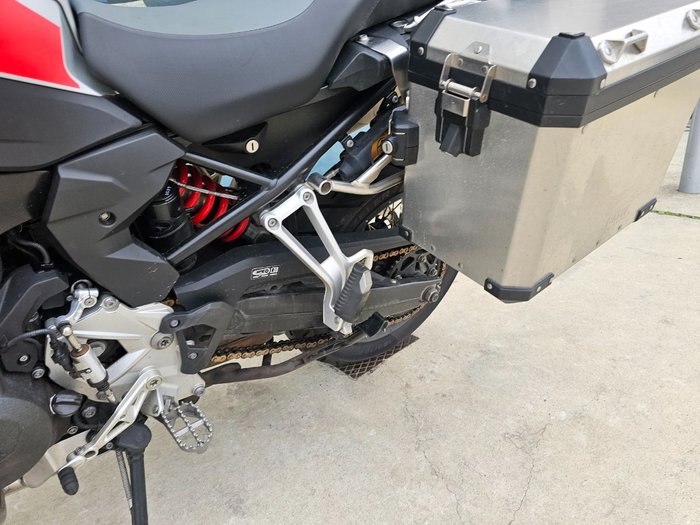 2024 BMW Motorrad F 900 GS ADVENTURE RIDE PRO White