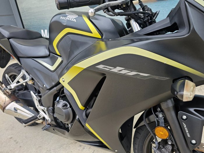 2015 Honda CBR300R Black