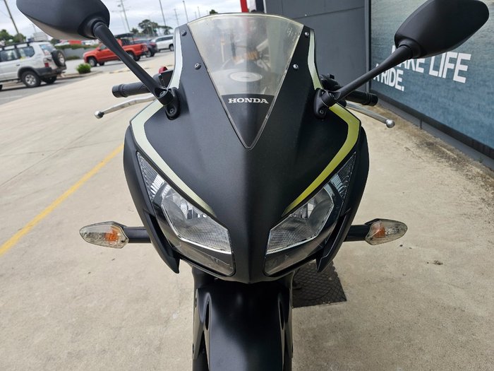 2015 Honda CBR300R Black