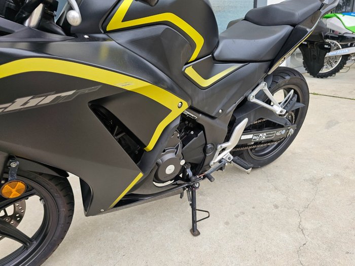 2015 Honda CBR300R Black