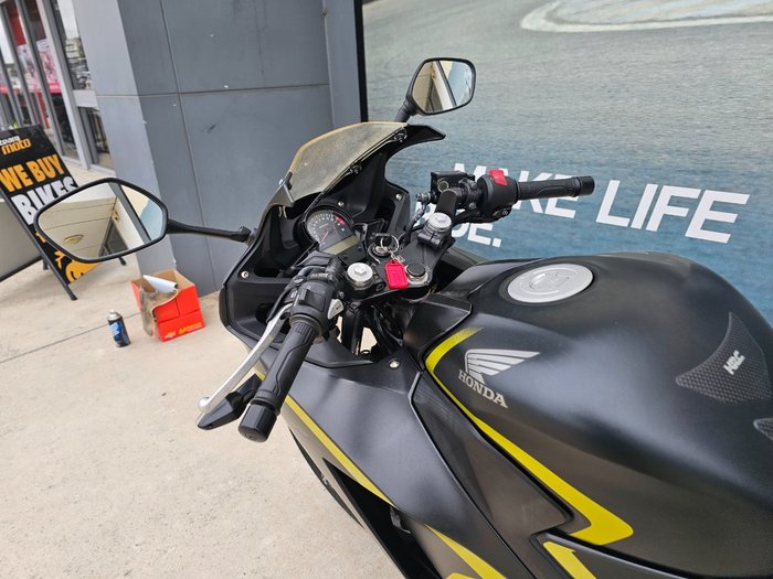 2015 Honda CBR300R Black