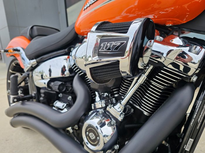 2023 HARLEY-DAVIDSON FXBR BREAKOUT (117) Orange