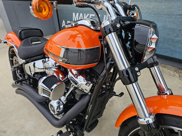 2023 HARLEY-DAVIDSON FXBR BREAKOUT (117) Orange
