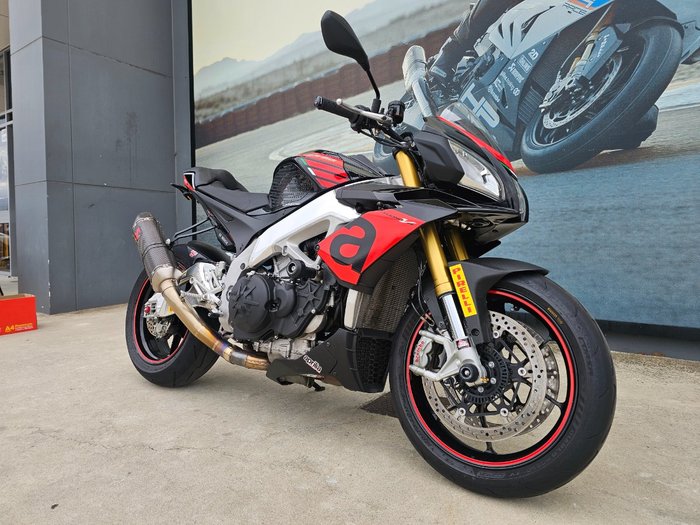 2017 APRILIA TUONO V4 RR Black