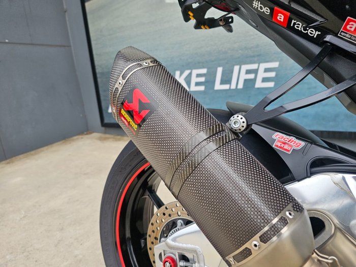 2017 APRILIA TUONO V4 RR Black