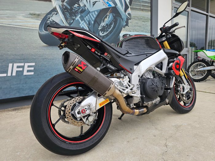 2017 APRILIA TUONO V4 RR Black