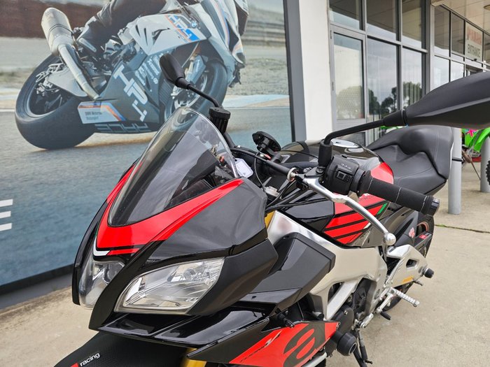 2017 APRILIA TUONO V4 RR Black