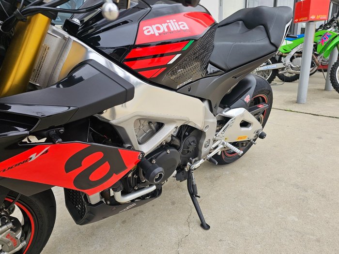 2017 APRILIA TUONO V4 RR Black