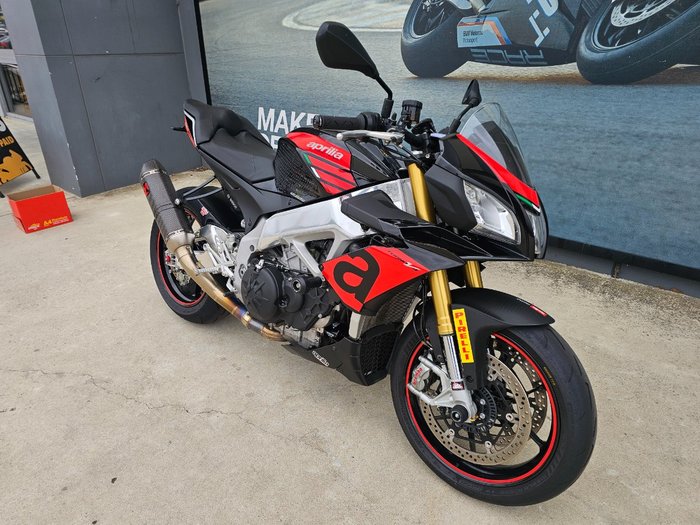2017 APRILIA TUONO V4 RR Black