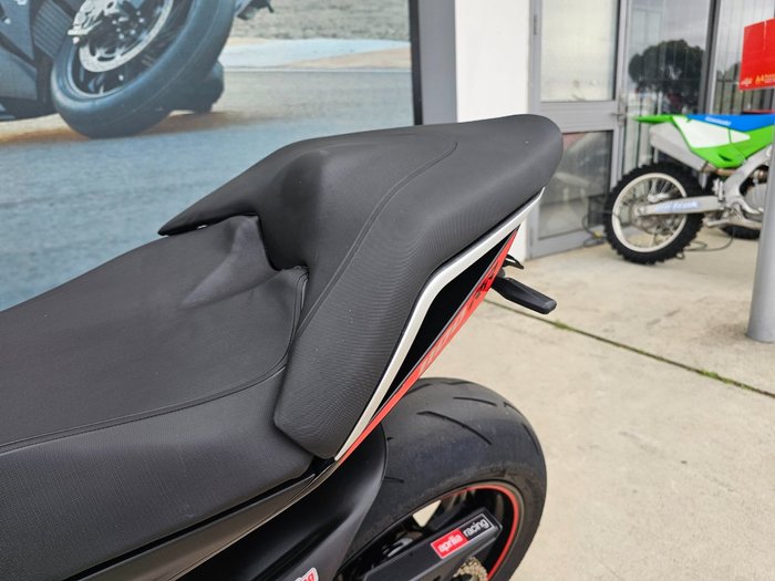 2017 APRILIA TUONO V4 RR Black