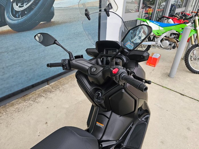 2024 Yamaha XMAX 300 (CZD300A) Maroon