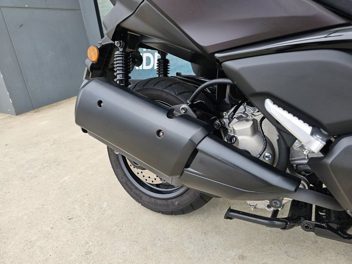 2024 Yamaha XMAX 300 (CZD300A) Maroon