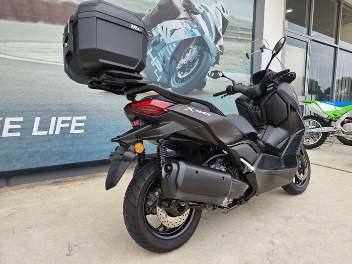 2024 Yamaha XMAX 300 (CZD300A) Maroon