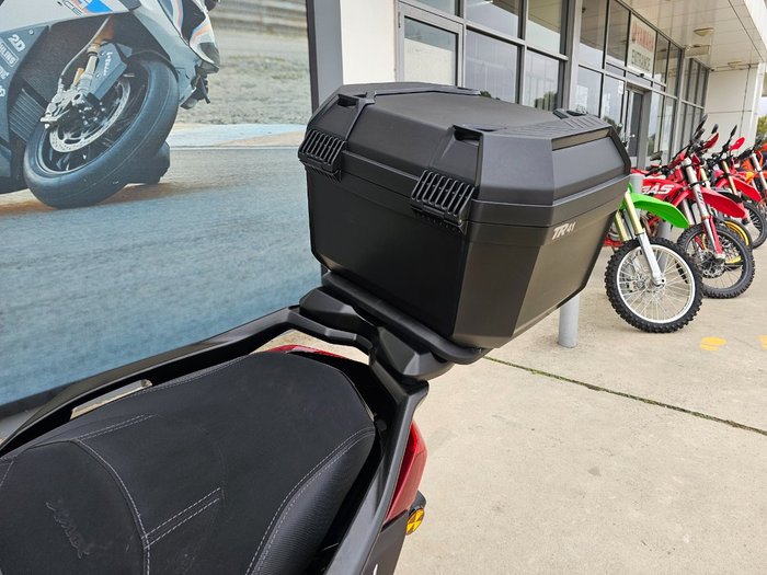 2024 Yamaha XMAX 300 (CZD300A) Maroon