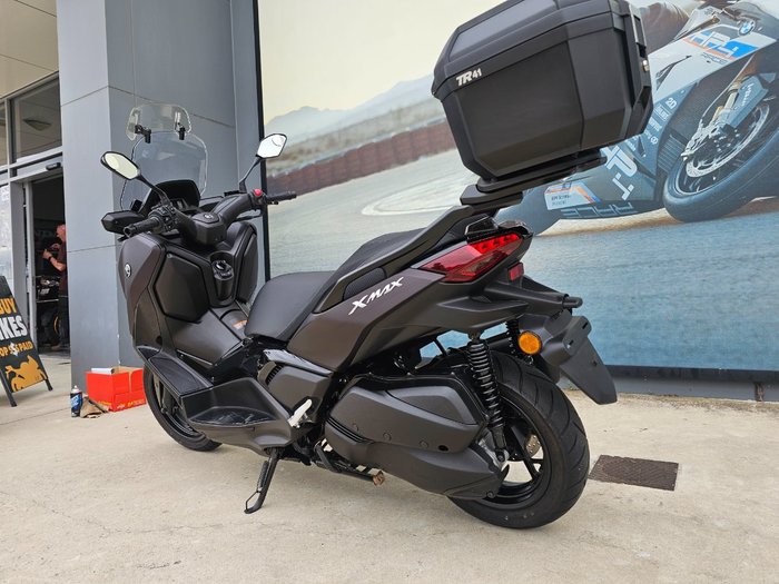 2024 Yamaha XMAX 300 (CZD300A) Maroon