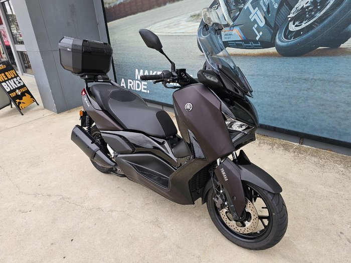 2024 Yamaha XMAX 300 (CZD300A) Maroon