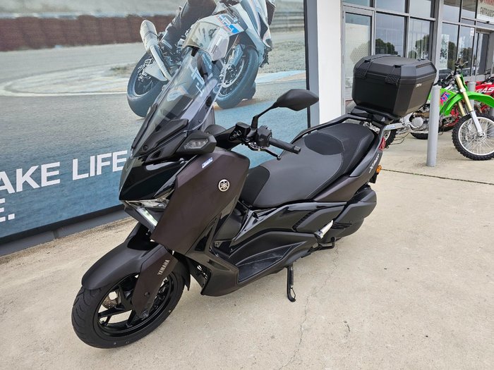 2024 Yamaha XMAX 300 (CZD300A) Maroon