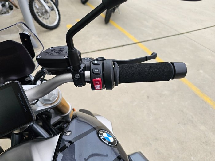 2024 BMW Motorrad R 1250 R Black