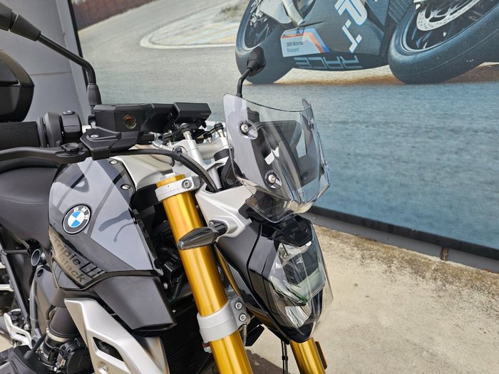 2024 BMW Motorrad R 1250 R Black