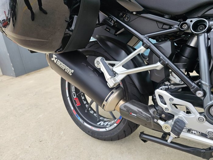 2024 BMW Motorrad R 1250 R Black