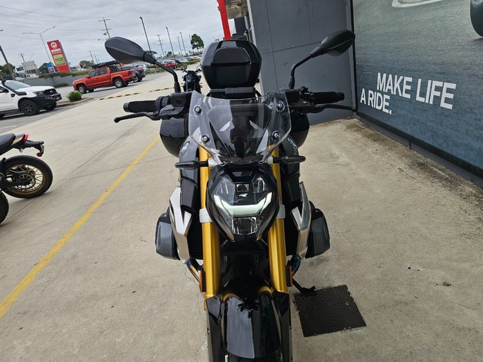 2024 BMW Motorrad R 1250 R Black