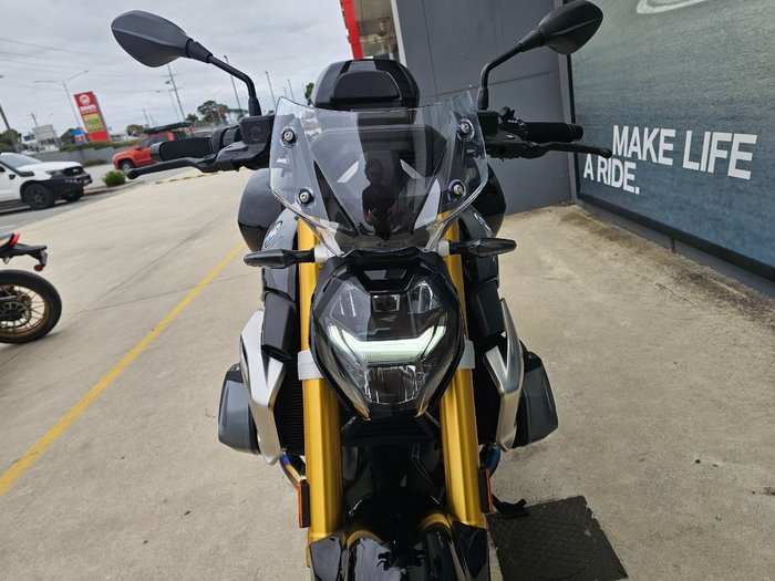 2024 BMW Motorrad R 1250 R Black