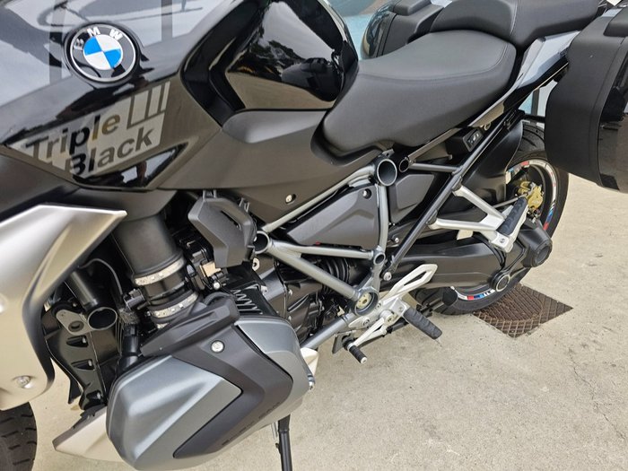 2024 BMW Motorrad R 1250 R Black