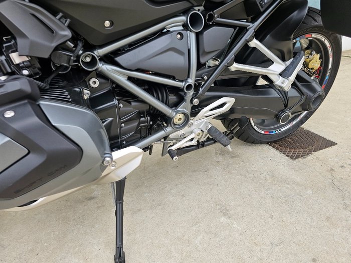 2024 BMW Motorrad R 1250 R Black