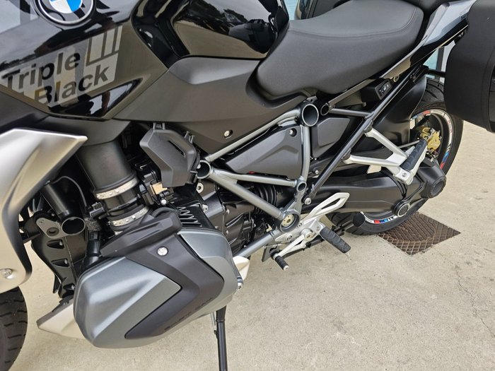2024 BMW Motorrad R 1250 R Black