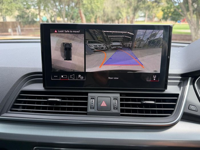 2025 Audi Q5 40 TDI Sport