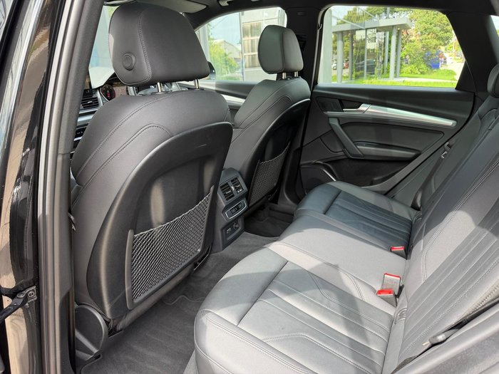 2025 Audi Q5 40 TDI Sport