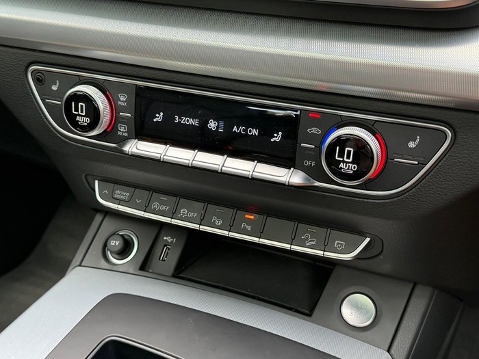 2025 Audi Q5 40 TDI Sport