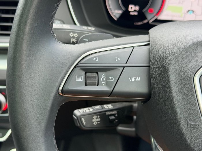 2025 Audi Q5 40 TDI Sport