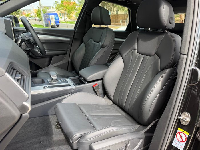 2025 Audi Q5 40 TDI Sport