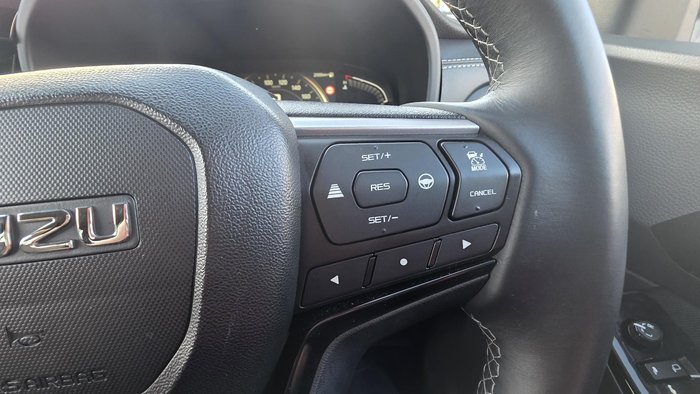 2025 Isuzu MU-X LS-U MY25.5 4X4 Dual Range Mineral White