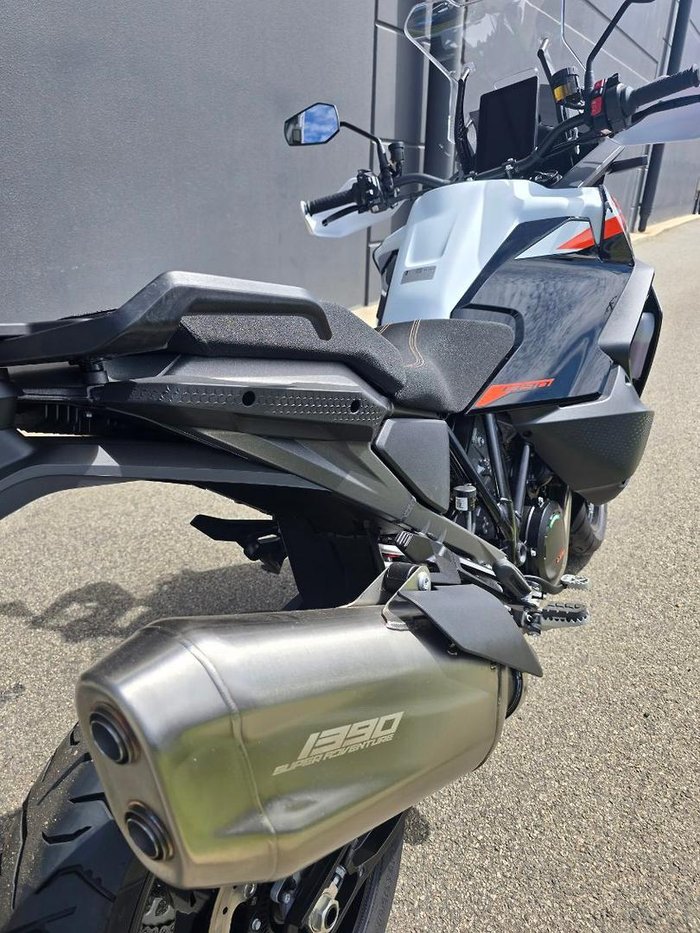 2026 KTM 1390 Super Adventure S Super Adventure Black