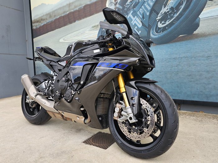 2024 Yamaha YZF-R1 M Silver