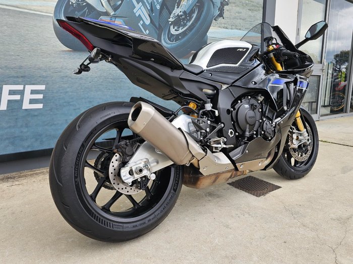 2024 Yamaha YZF-R1 M Silver