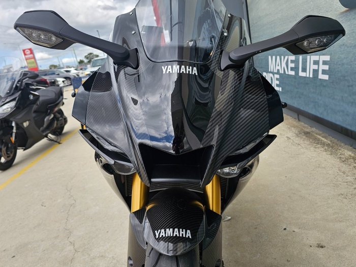 2024 Yamaha YZF-R1 M Silver