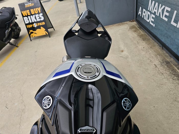 2024 Yamaha YZF-R1 M Silver