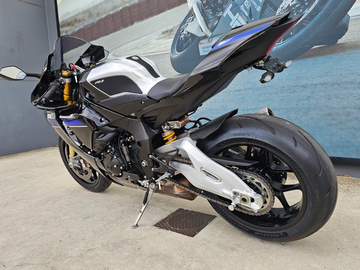 2024 Yamaha YZF-R1 M Silver