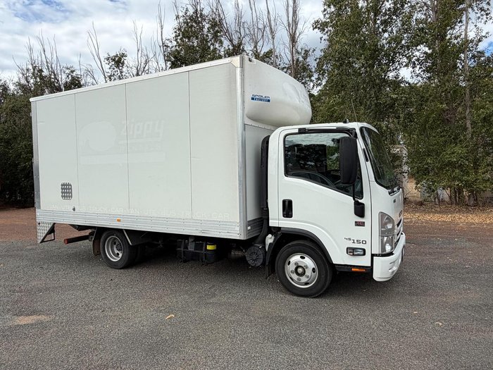 2021 Isuzu Nnr 45 150 Can Drive On Car Licence