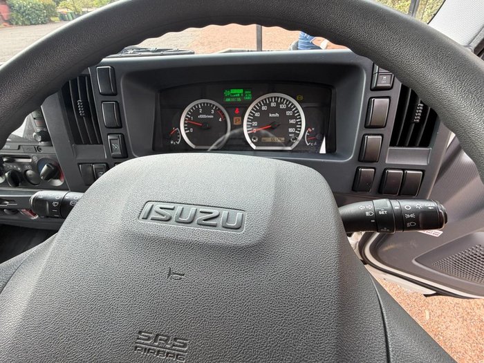 2021 Isuzu Nnr 45 150 Can Drive On Car Licence