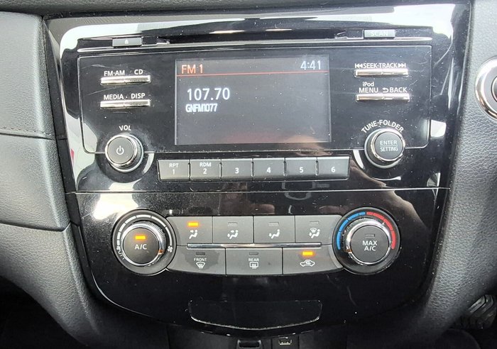 2017 Nissan X-TRAIL TS