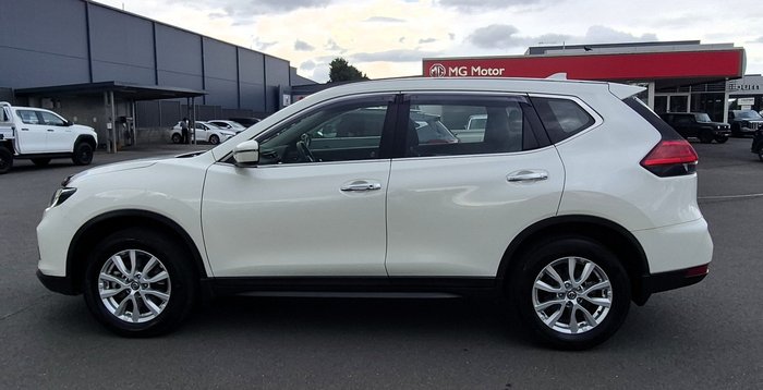 2017 Nissan X-TRAIL TS