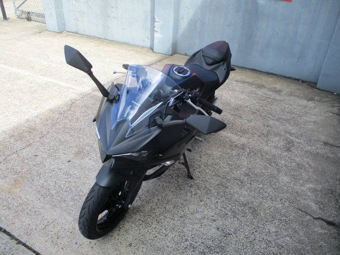 2025 Kawasaki NINJA 500 BLACK