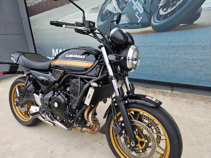 2025 Kawasaki Z650 RS Black